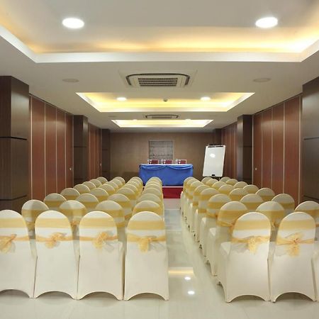Hotel Horison Express Sentani Jayapura Exterior foto